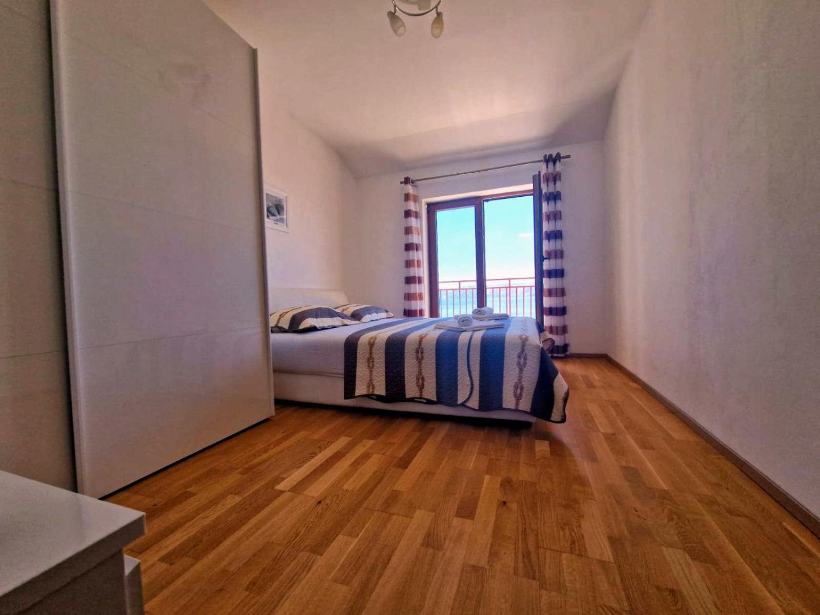 Apartments Manda Novi Vinodolski Exterior photo
